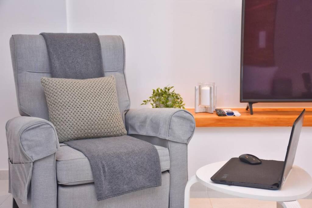Potamos Deluxe White Apartment 외부 사진